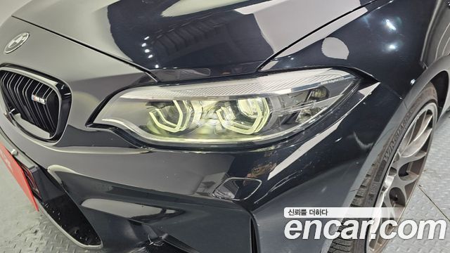 BMW M2 2018 — photo 8