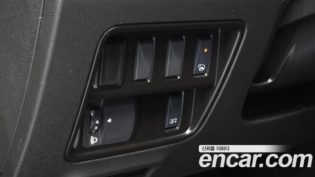 Renault Korea QM6 2022 — photo 21