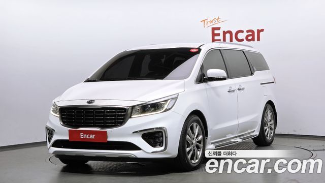 Kia Canival 2019 — photo 1