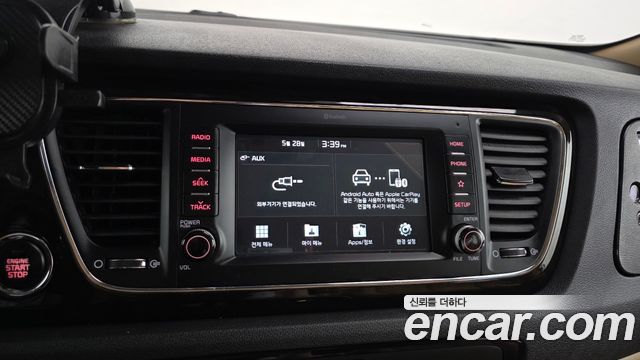 Kia Canival 2019 — photo 13