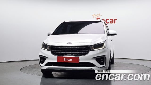 Kia Canival 2019 — photo 3