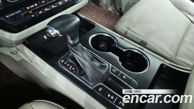 Kia Canival 2019 — photo 9