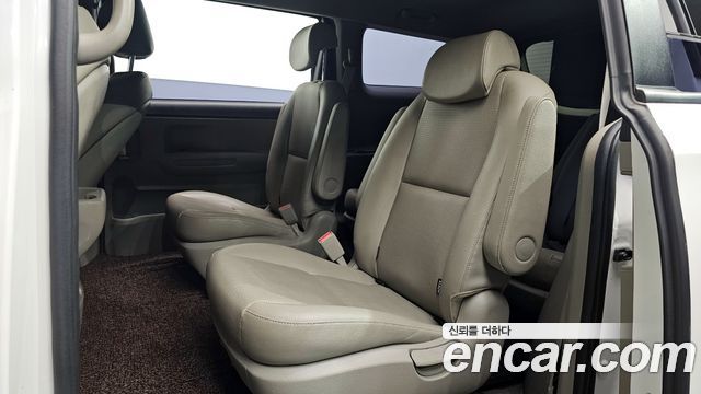 Kia Canival 2019 — photo 12
