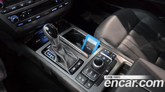 Hyundai Genesis 2014 — photo 12