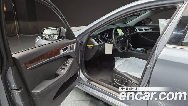 Hyundai Genesis 2014 — photo 13