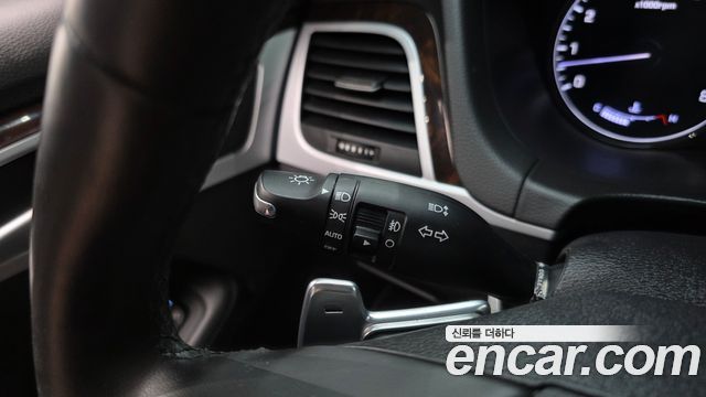 Hyundai Genesis 2014 — photo 26