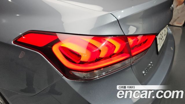 Hyundai Genesis 2014 — photo 9