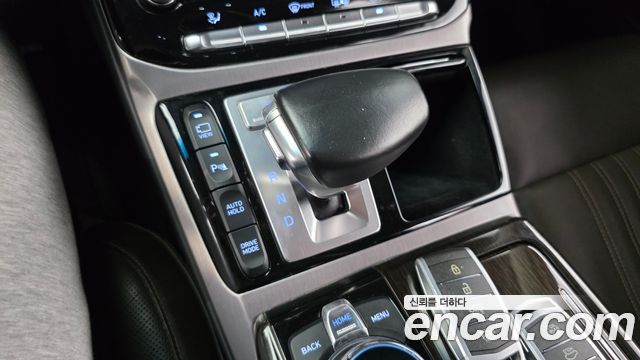 Genesis EQ900 2016 — photo 12