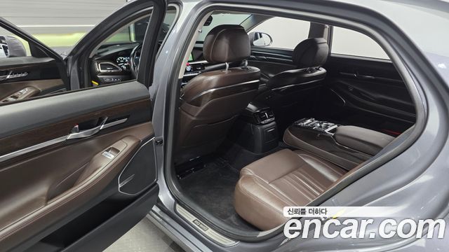 Genesis EQ900 2016 — photo 17