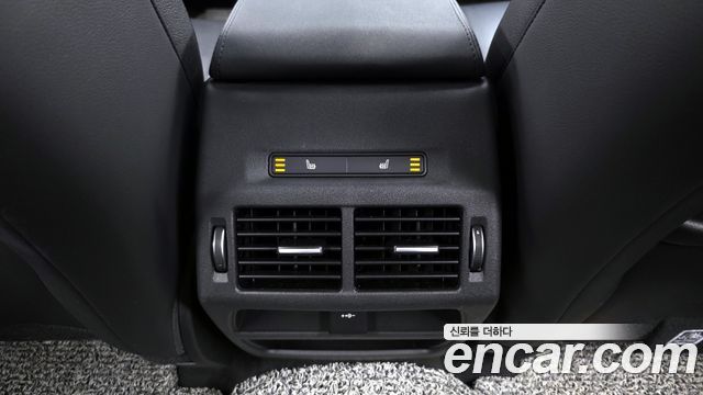 Land Rover Discovery Sport 2021 — photo 19