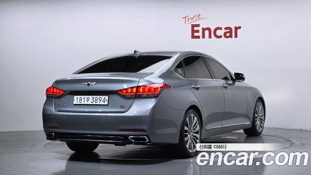 Genesis G80 2017 — photo 2