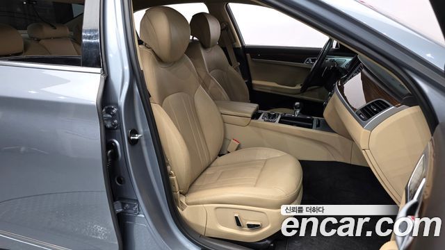 Genesis G80 2017 — photo 17