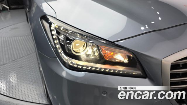 Genesis G80 2017 — photo 8