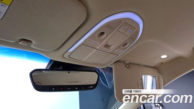 Genesis G80 2017 — photo 27