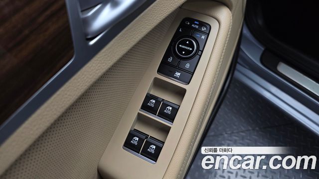 Genesis G80 2017 — photo 30