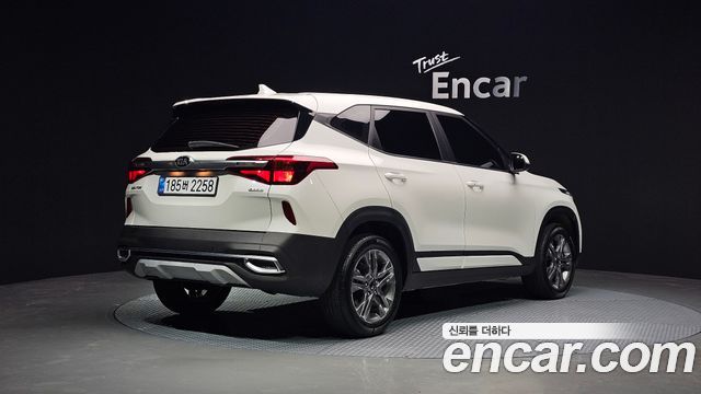 Kia Seltos 2022 — photo 2
