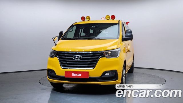 Hyundai Starex 2019 — photo 3