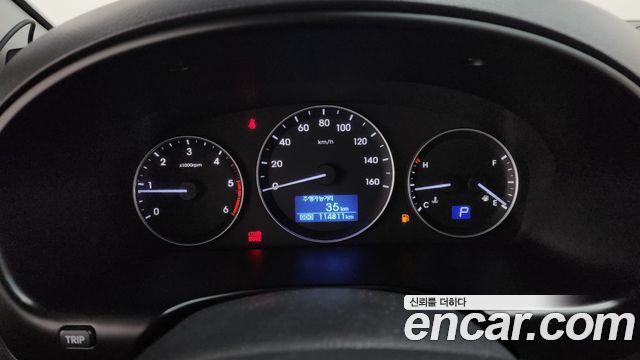 Hyundai Starex 2019 — photo 8