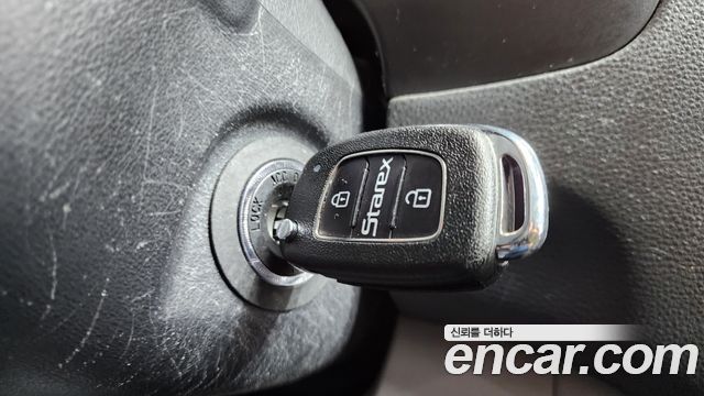 Hyundai Starex 2019 — photo 14