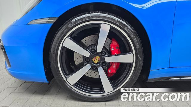 Porsche 911 2023 — photo 5