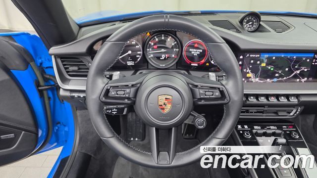 Porsche 911 2023 — photo 20