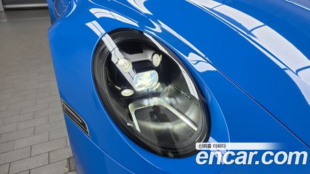 Porsche 911 2023 — photo 8