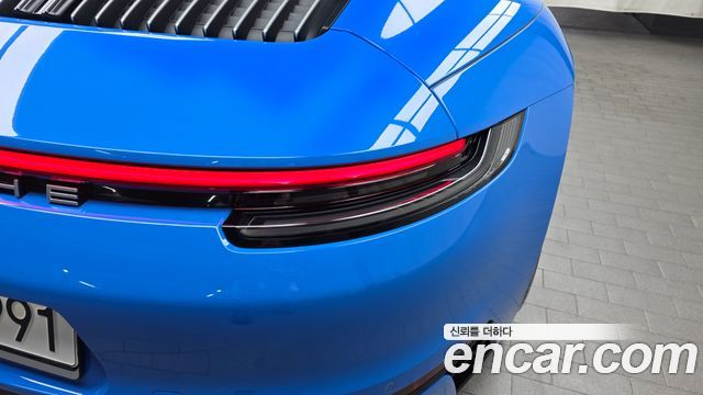 Porsche 911 2023 — photo 9
