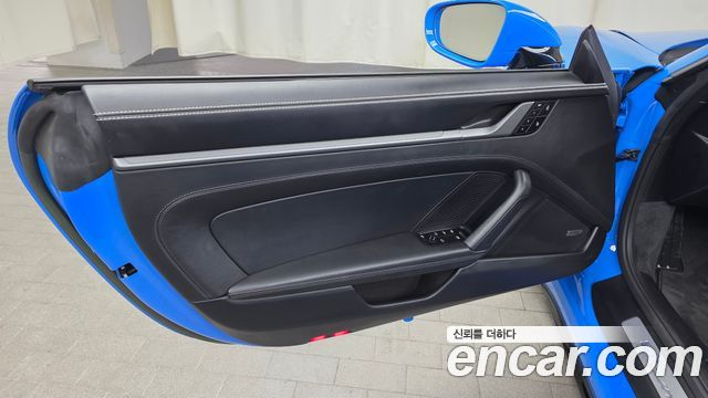 Porsche 911 2023 — photo 14