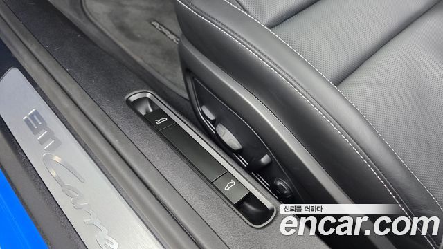 Porsche 911 2023 — photo 27