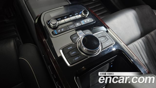 Genesis EQ900 2018 — photo 18