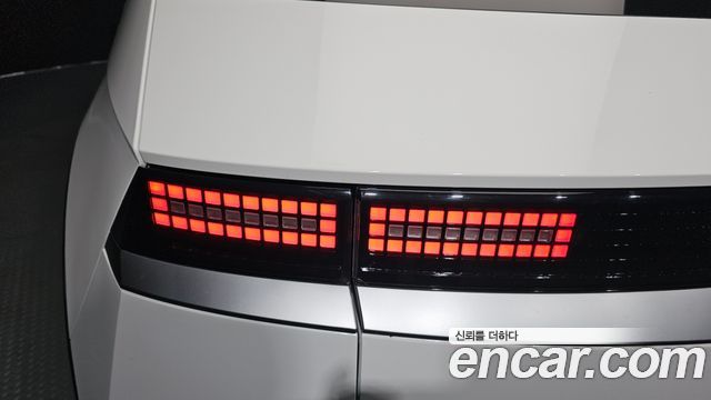 Hyundai Ioniq5 2022 — photo 9