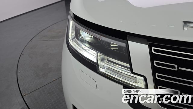 Land Rover Range Rover 2024 — photo 8