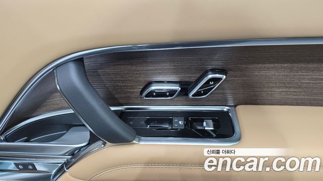 Land Rover Range Rover 2024 — photo 27