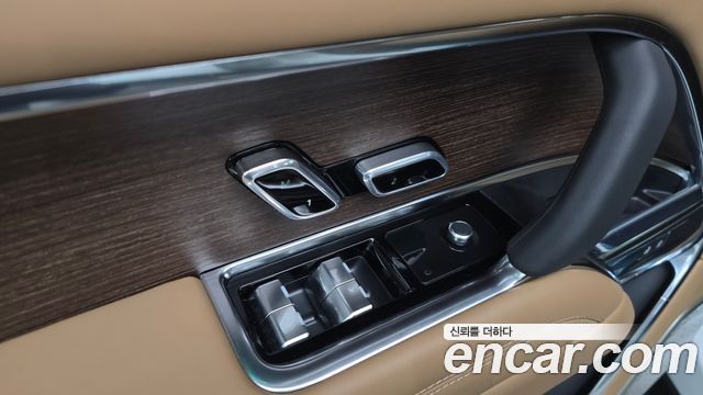 Land Rover Range Rover 2024 — photo 38