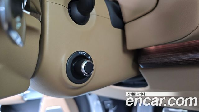Land Rover Range Rover 2024 — photo 41