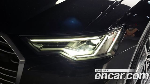 Audi A6 2021 — photo 8
