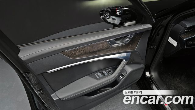 Audi A6 2021 — photo 14