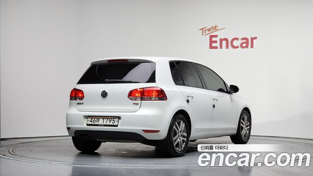Volkswagen Golf 2012 — photo 2