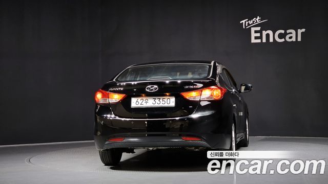 Hyundai AVANTE 2011 — photo 4