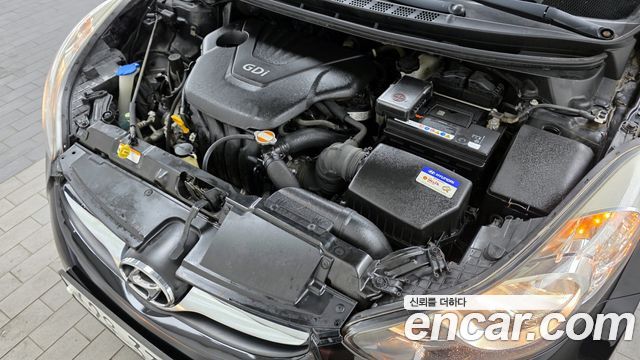 Hyundai AVANTE 2011 — photo 6