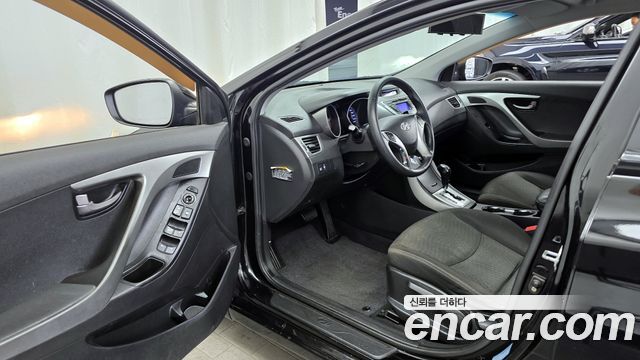 Hyundai AVANTE 2011 — photo 10