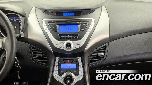 Hyundai AVANTE 2011 — photo 14