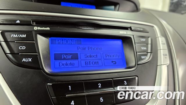 Hyundai AVANTE 2011 — photo 15