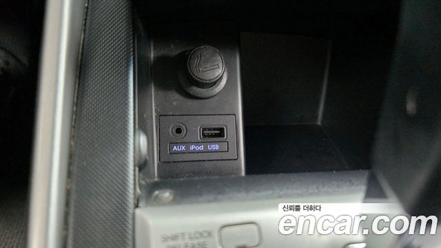 Hyundai AVANTE 2011 — photo 19
