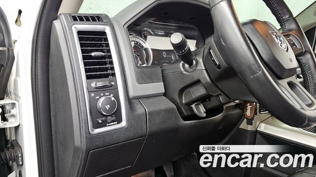 Dodge Ram Pick Up 2016 — photo 19