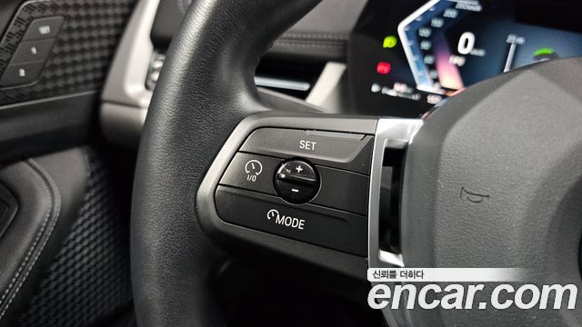 BMW 2-Series 2023 — photo 28