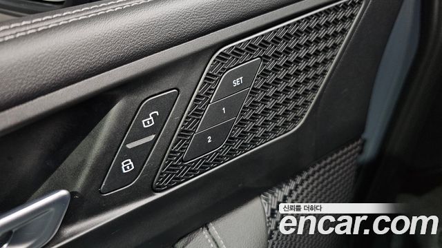 BMW 2-Series 2023 — photo 29