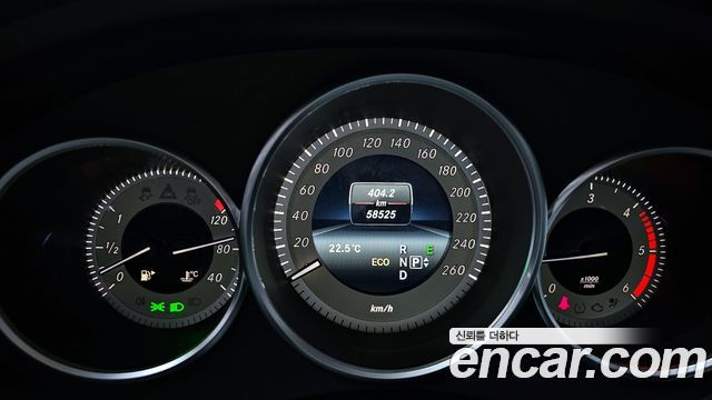 Mercedes-Benz CLS-Class 2016 — photo 8