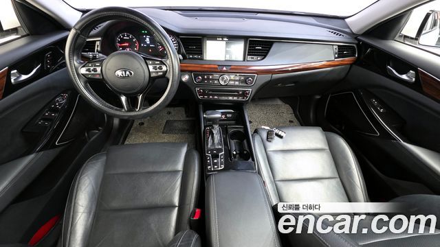 Kia K7 2016 — photo 10