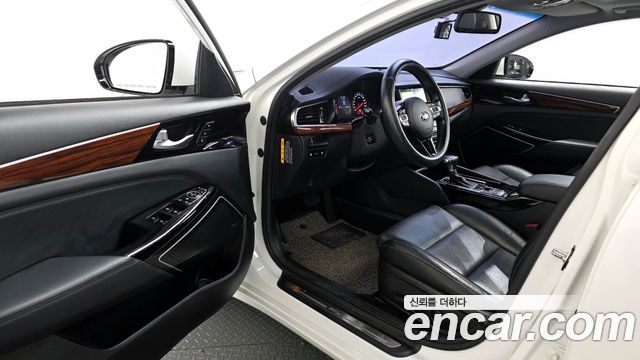 Kia K7 2016 — photo 13